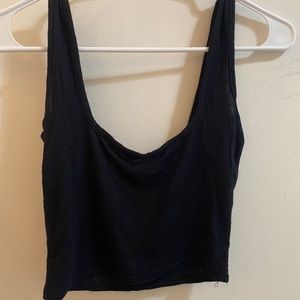Black cropped tank